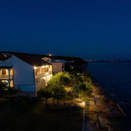 Family Friendly Seaside Apartments Kozino, Zadar - 5756 Petrčane Exterior foto