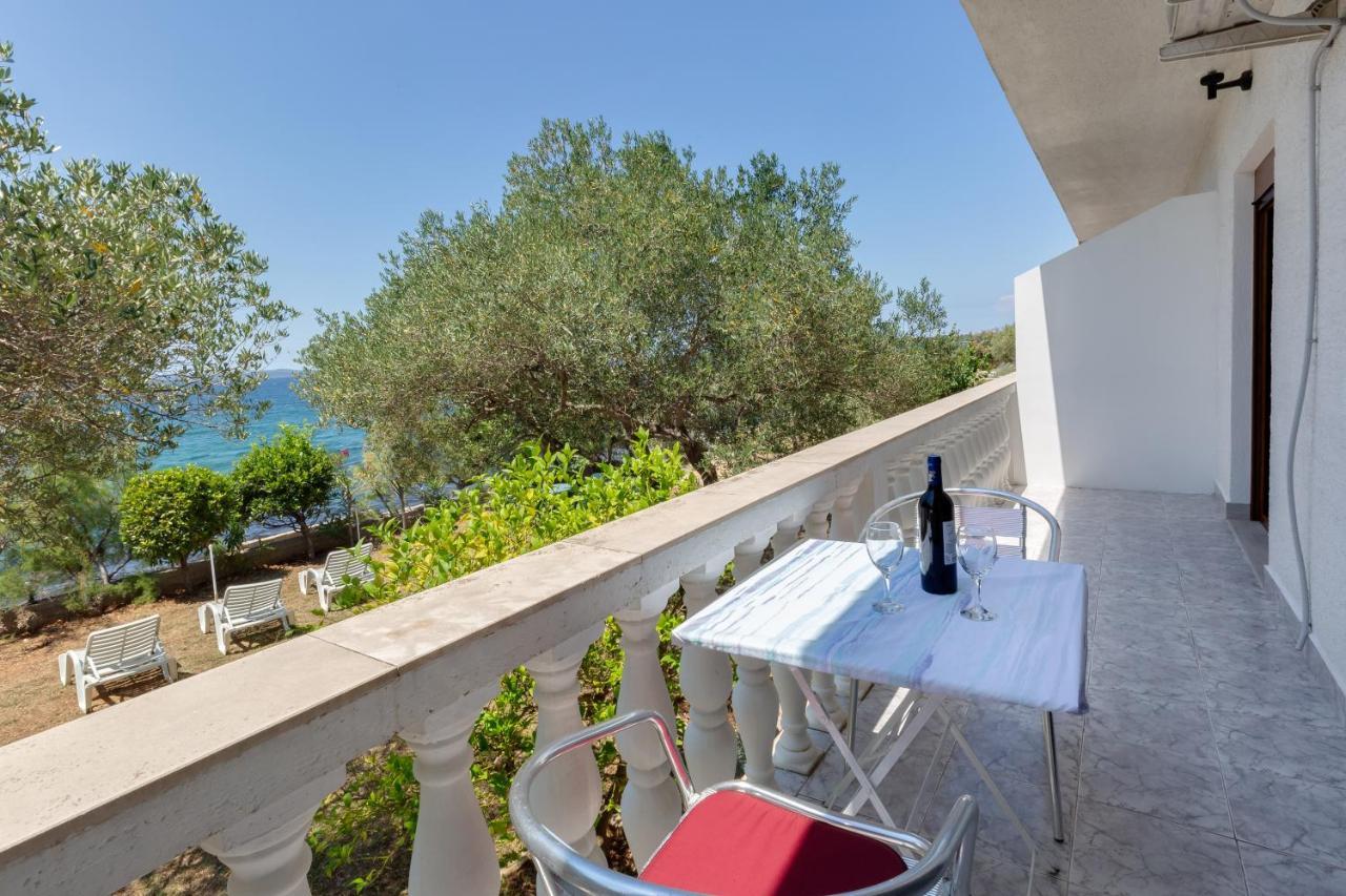 Family Friendly Seaside Apartments Kozino, Zadar - 5756 Petrčane Exterior foto